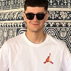 Нестор, 26, Алдан