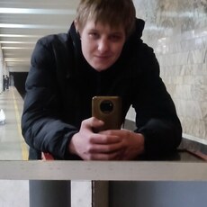 Сеня, 22, Красногоровка