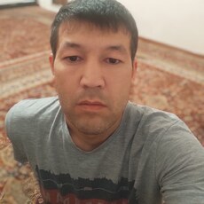 Игорь, 34, Любим