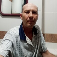 Рома, 51, Новоульяновск