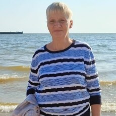 Нина, 66, Новодружеск