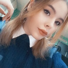 Кира, 21, Москва