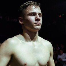 Роман, 20, Азов