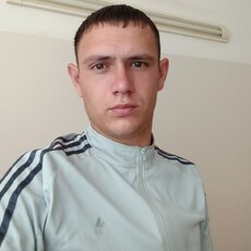 Кузьма, 24, Елец