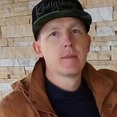 Толя, 42, Сланцы