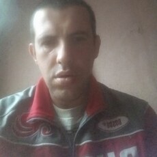 Артём, 40, Антрацит