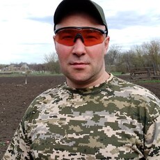 Станислав, 38, Артём