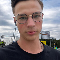 Олег, 19, Каменка