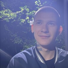 Никон, 21, Дружковка