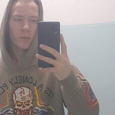 Платон, 20, Калачинск