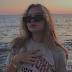 Елизавета, 25, Лениногорск