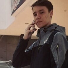 Кирилл, 27, Петров Вал