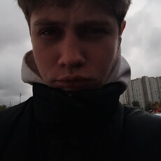 Михаил, 21, Черноголовка
