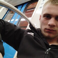 Харитон, 23, Краснодон