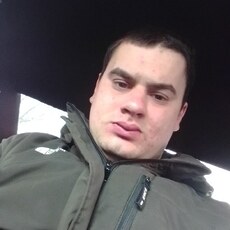 Юра, 27, Колтуши