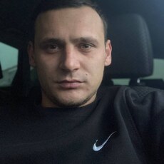 Толя, 30, Светогорск