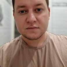 Артёмий, 26, Новомосковск