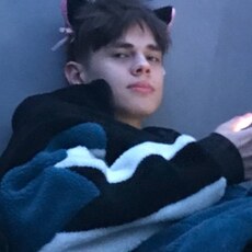 Кирилл, 22, Суворов