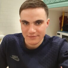 Павел, 24, Уварово