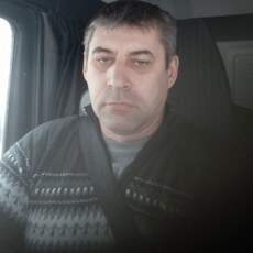 Оскар, 50, Калининск