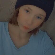 Элина, 21, Донецк (Ростовская область)