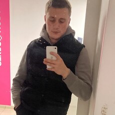 Виктор, 26, Ессентуки