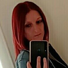 Елена, 44, Губаха