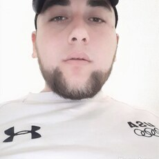 Валентин, 29, Крымск