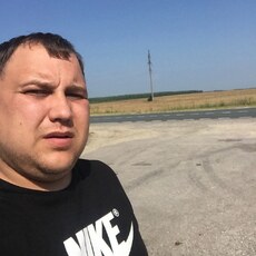 Кир, 32, Топки