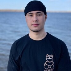 Альбик, 23, Пикалёво