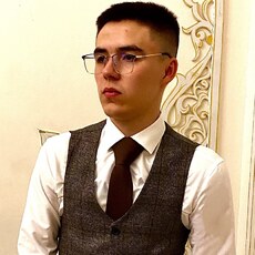 Владимир, 24, Назрань