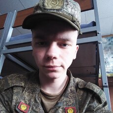 Пётр, 23, Новомосковск