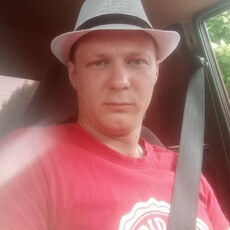 Лаврик, 27, Красавино