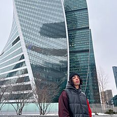 Даня, 21, Бирюсинск
