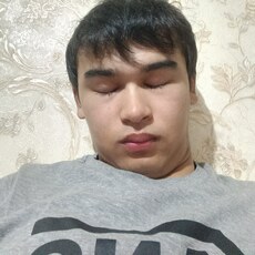 Арсений, 24, Моспино