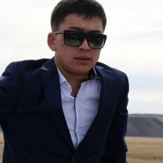 Илья, 33, Пустошка