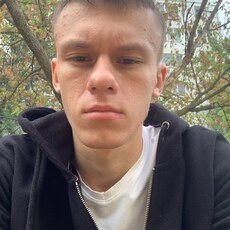 Ден, 21, Георгиевск
