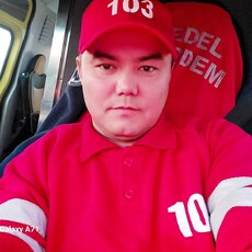 Слава, 31, Любань