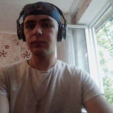 Михаил, 23, Покровск