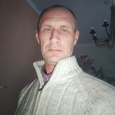 Виталий, 42, Чекалин
