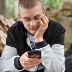 Вася, 21, Курган