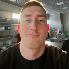 Иван, 26, Калининск