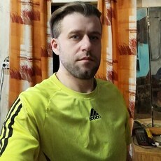 Александр, 30, Белогорск (Амурская область)