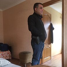 Илья, 39, Задонск