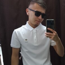 Лёша, 26, Пушкино