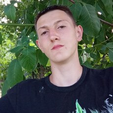 Павел, 20, Нестеров