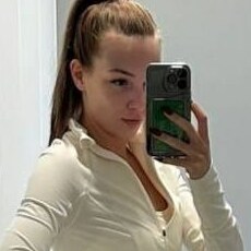 Надежда, 22, Михайловка