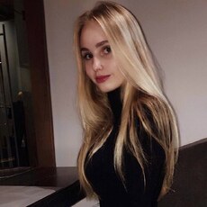 Милана, 23, Полевской