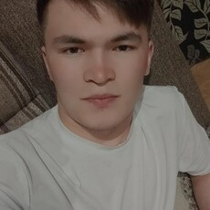Назар, 20, Княгинино