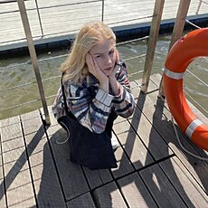 Валентина, 20, Каменка